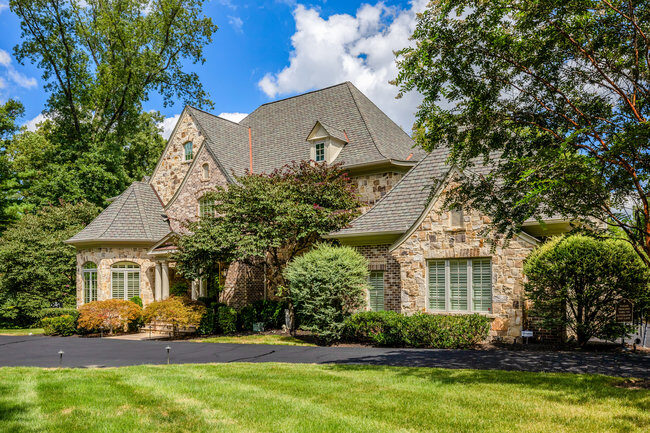 1239 Daleview Drive, McLean, VA